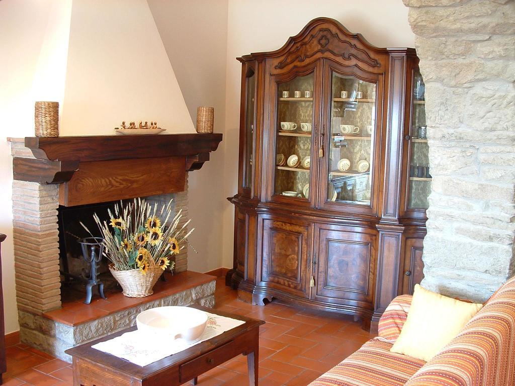 Casa Ivan By Posarellivillas Montanare Ruang foto